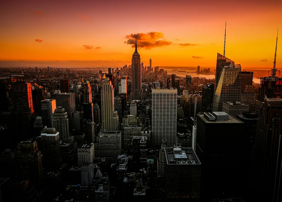 City skyline, global reach